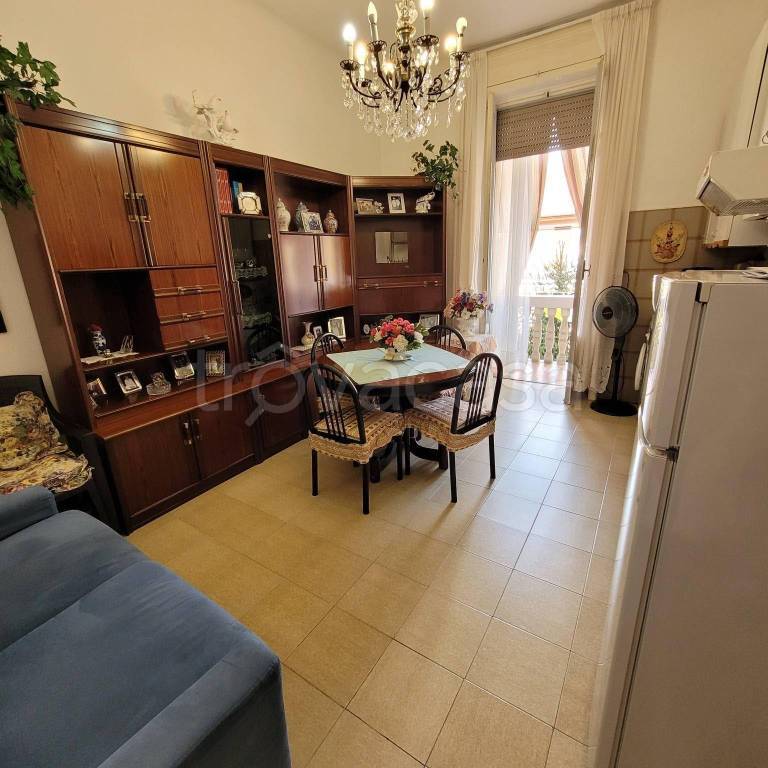 appartamento in vendita a Milano in zona Morivione