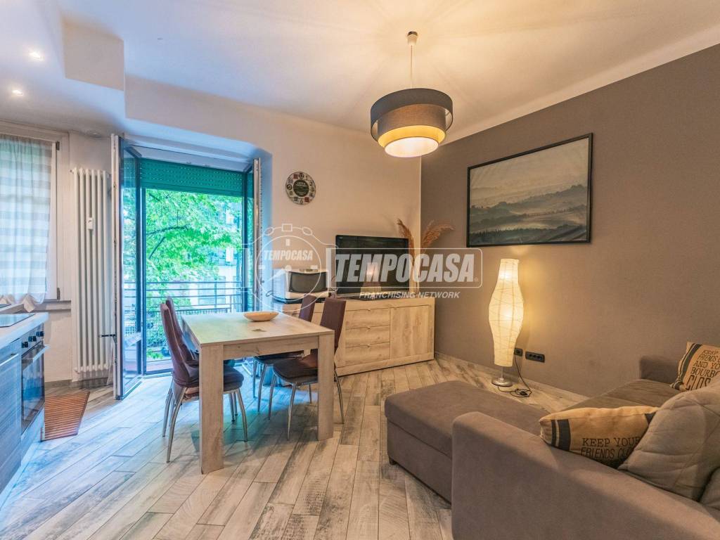 appartamento in vendita a Milano in zona Isola