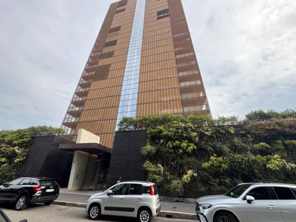 appartamento in vendita a Milano in zona Affori