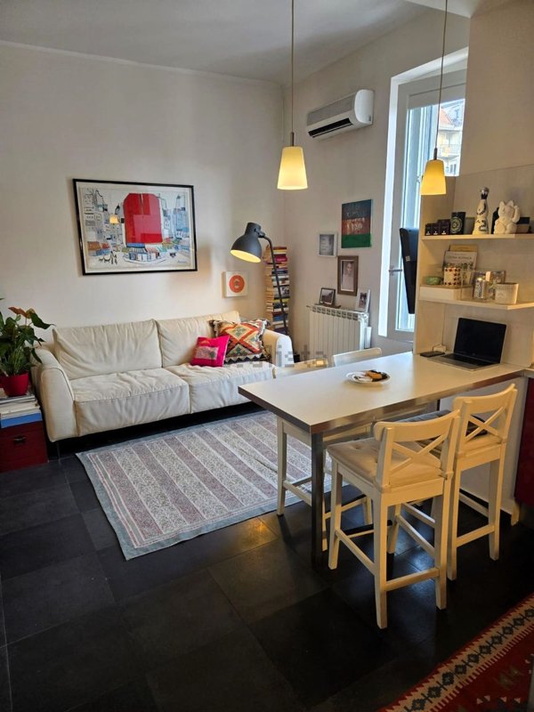 appartamento in vendita a Milano in zona Porta Genova