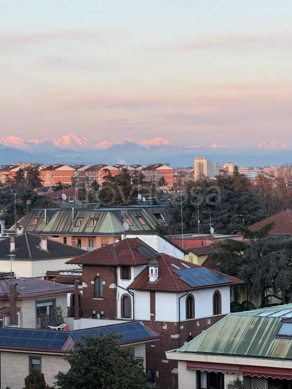 appartamento in vendita a Milano in zona Maggiolina