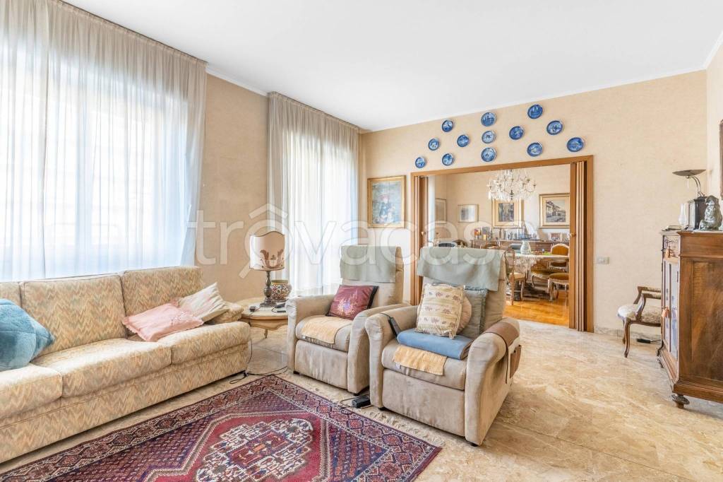 appartamento in vendita a Milano in zona Maggiolina