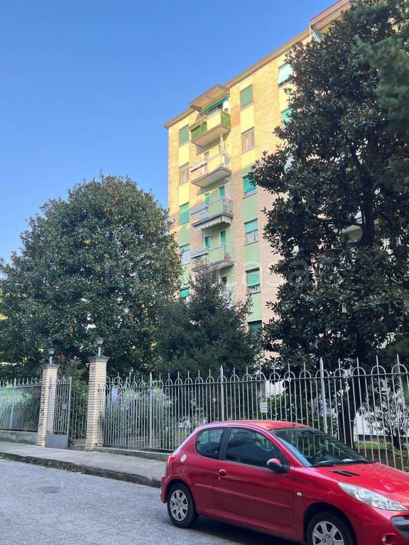 appartamento in vendita a Milano in zona Maciachini