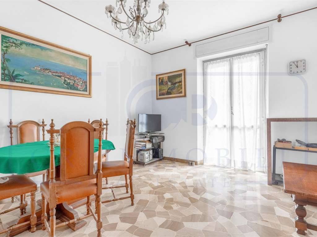 appartamento in vendita a Milano in zona Cagnola