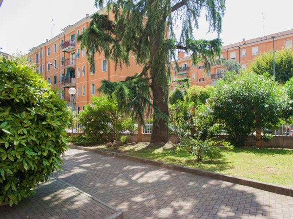 appartamento in vendita a Milano in zona Famagosta