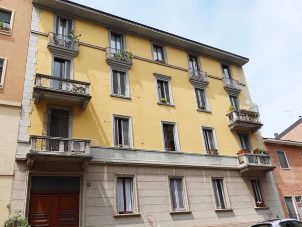 appartamento in vendita a Milano in zona Forze Armate