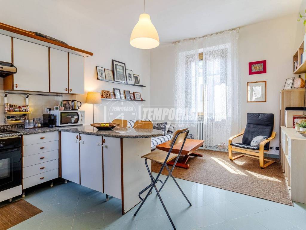 appartamento in vendita a Milano in zona Piazzale Lodi