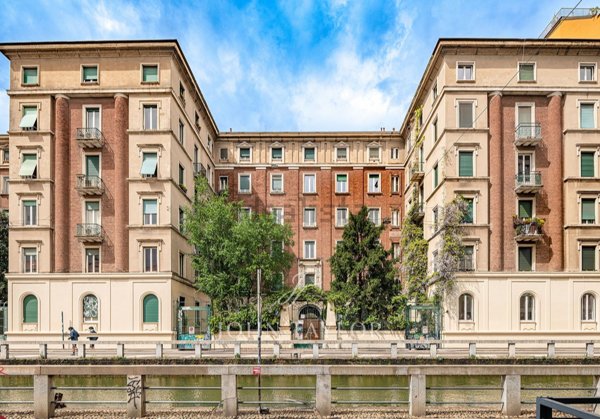 appartamento in vendita a Milano in zona Famagosta
