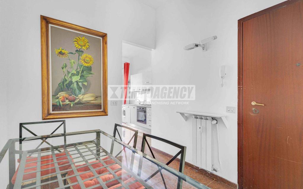 appartamento in vendita a Milano in zona Famagosta
