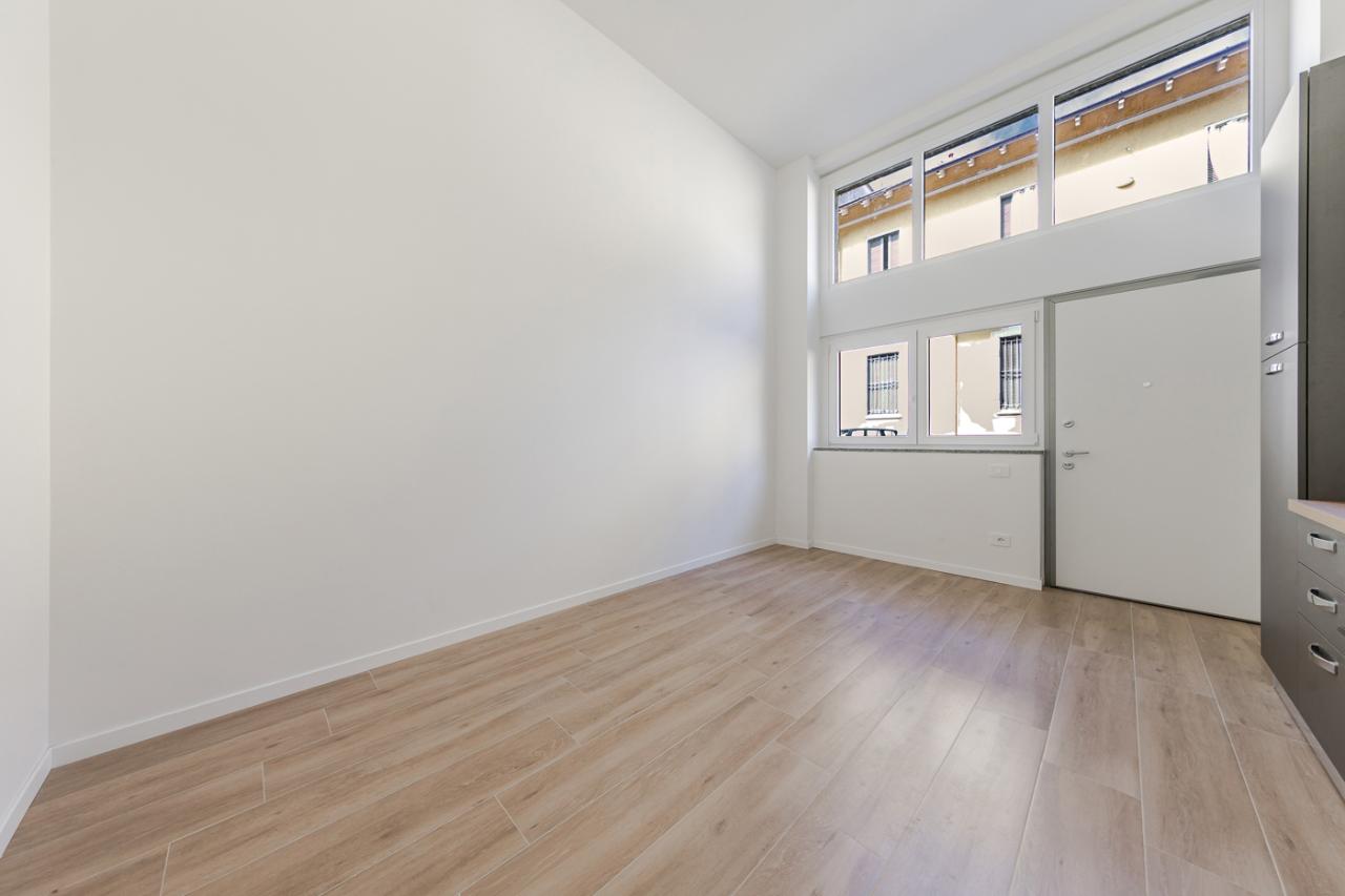 appartamento in vendita a Milano in zona Vigentino