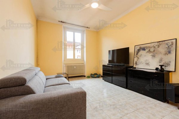 appartamento in vendita a Milano in zona Cagnola
