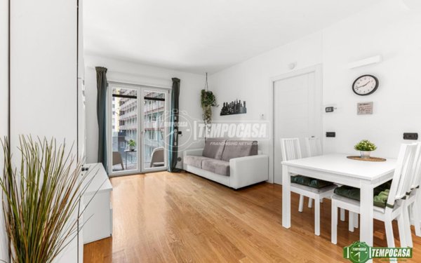 appartamento in vendita a Milano in zona Porta Nuova