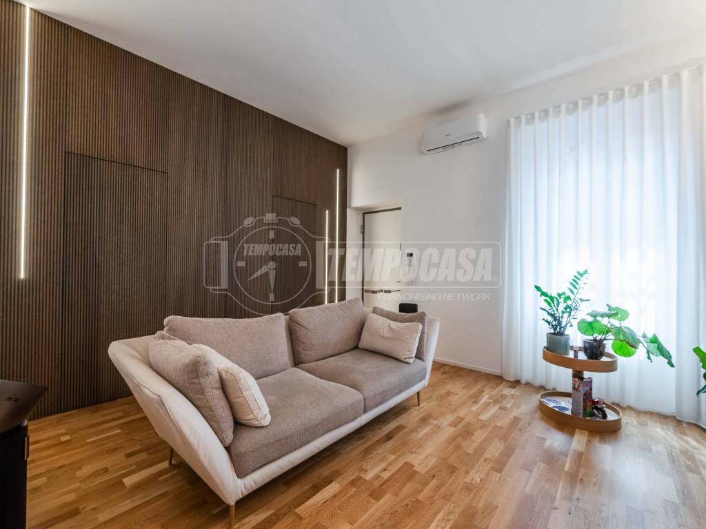 appartamento in vendita a Milano in zona Vigentino