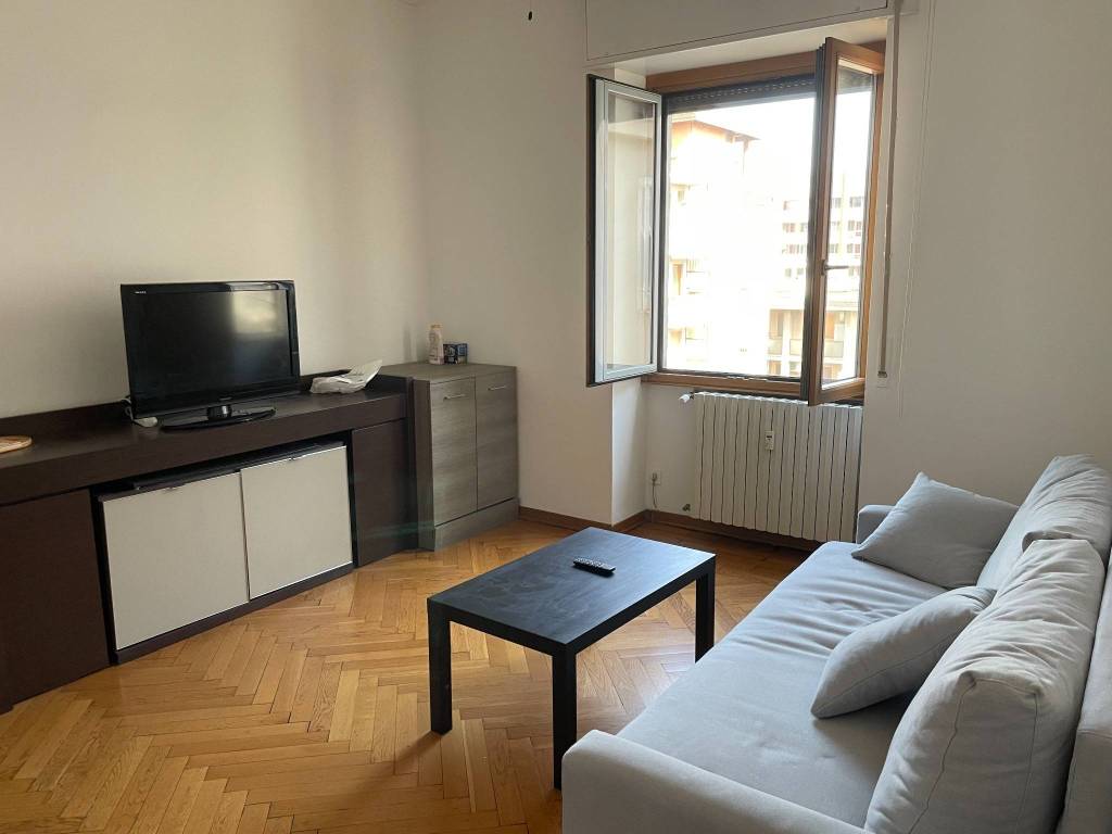 appartamento in vendita a Milano in zona Centro Direzionale