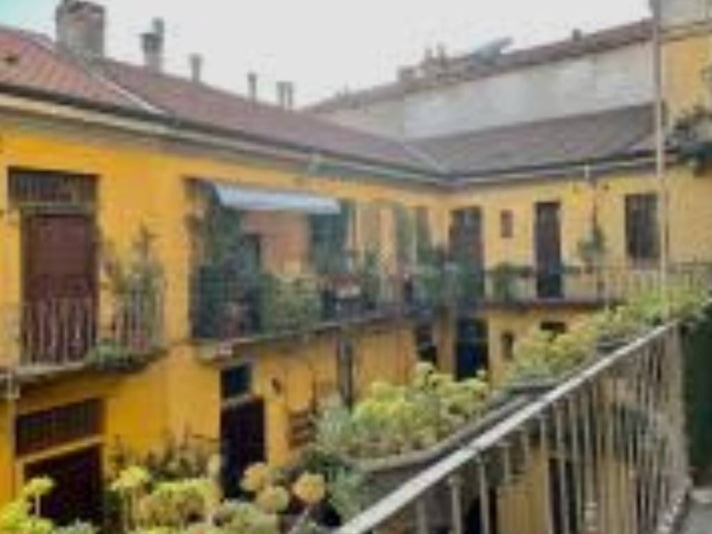 appartamento in vendita a Milano in zona Corvetto