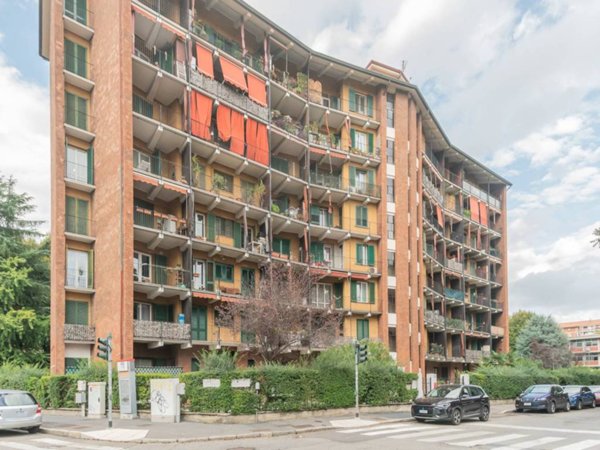 appartamento in vendita a Milano in zona Lambrate