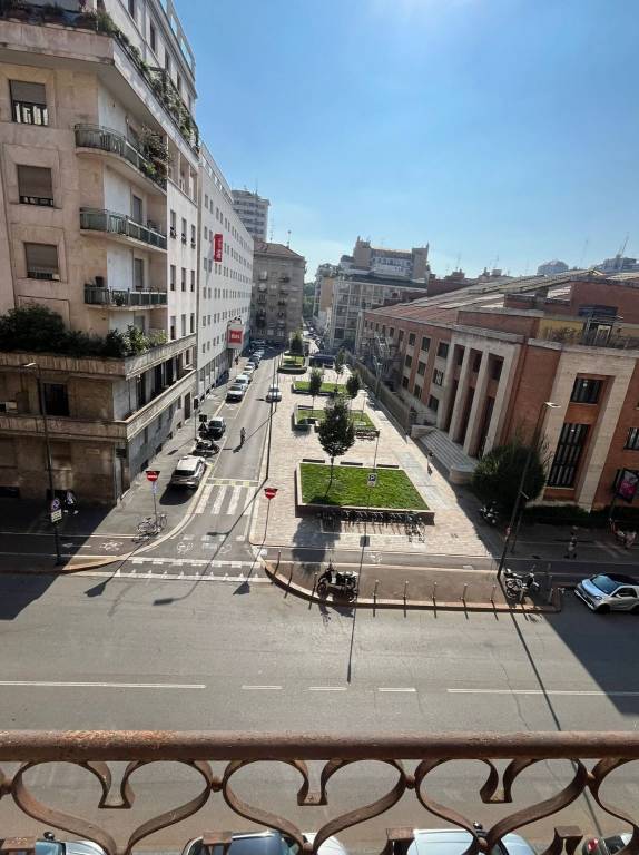 appartamento in vendita a Milano in zona Centro Direzionale