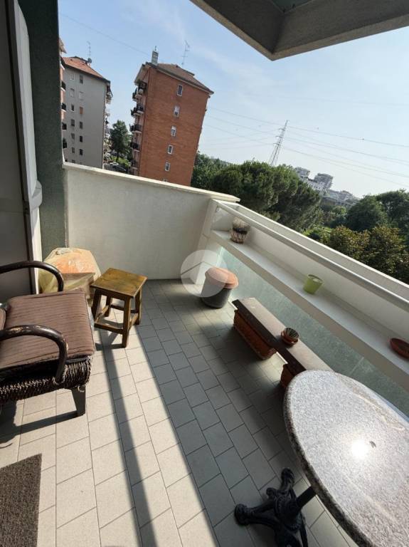 appartamento in vendita a Milano in zona Corvetto