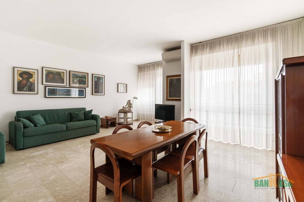 appartamento in vendita a Milano in zona Maggiolina