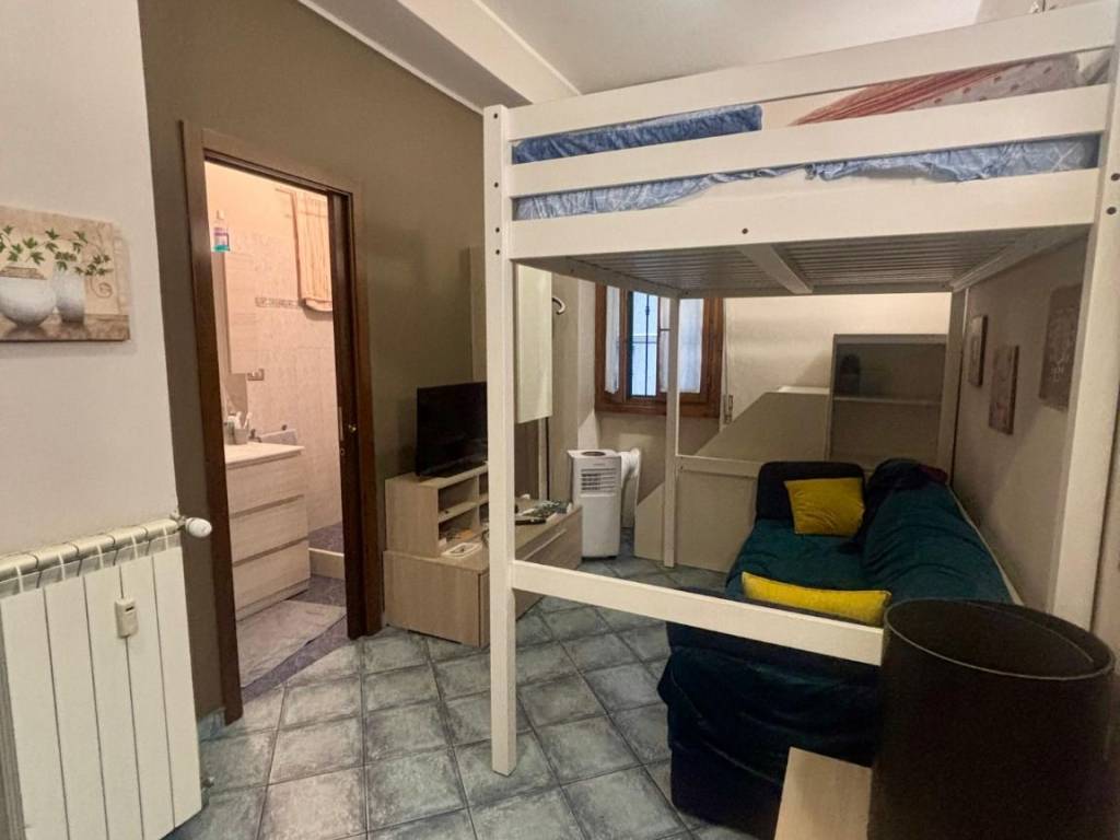 appartamento in vendita a Milano in zona Porta Vittoria