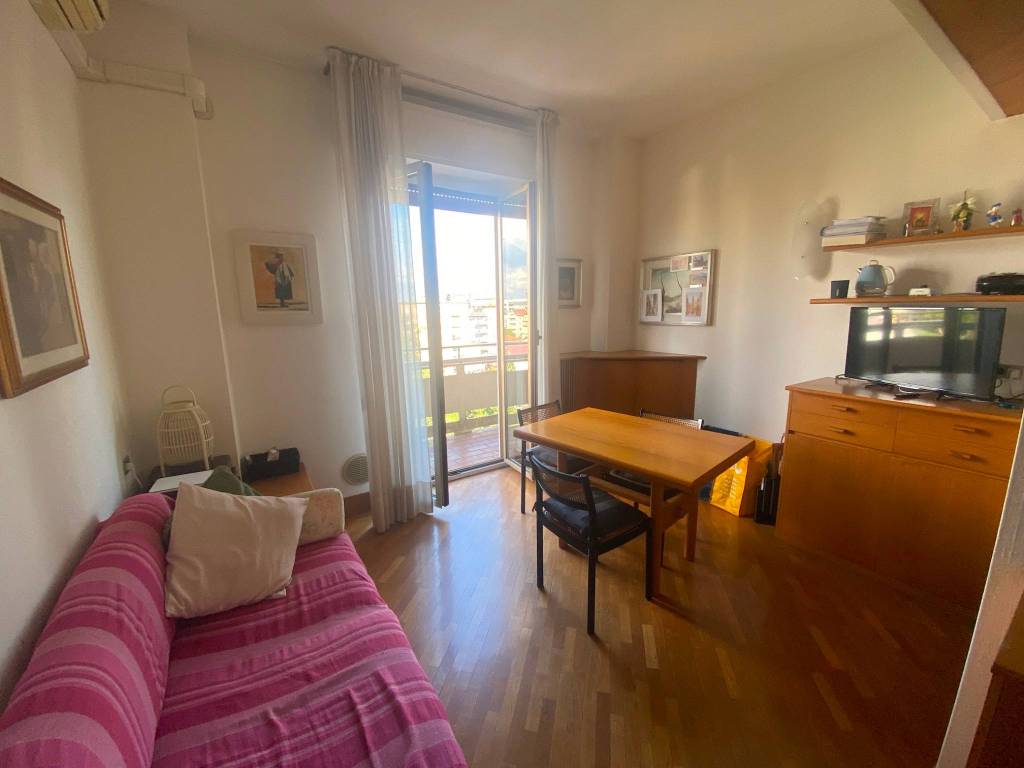 appartamento in vendita a Milano in zona Vigentino