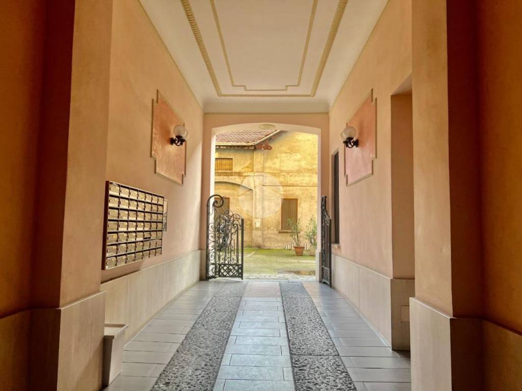 appartamento in vendita a Milano in zona Chiesa Rossa