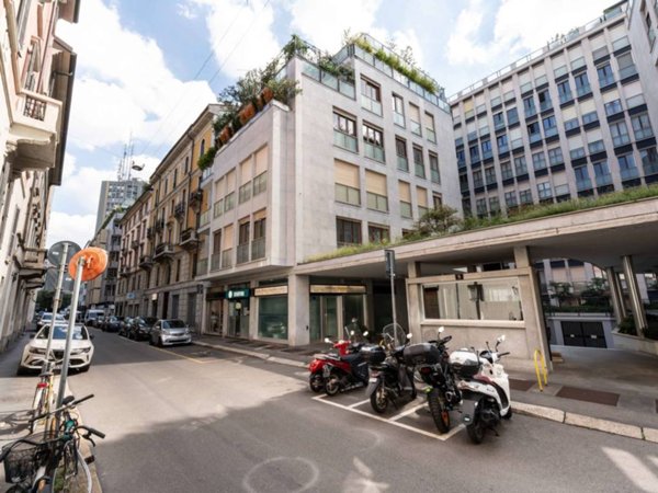 appartamento in vendita a Milano in zona Porta Nuova