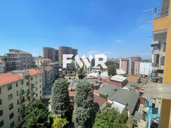 appartamento in vendita a Milano in zona Corvetto