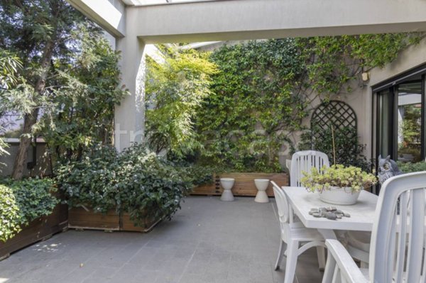 appartamento in vendita a Milano in zona Piazzale Lodi