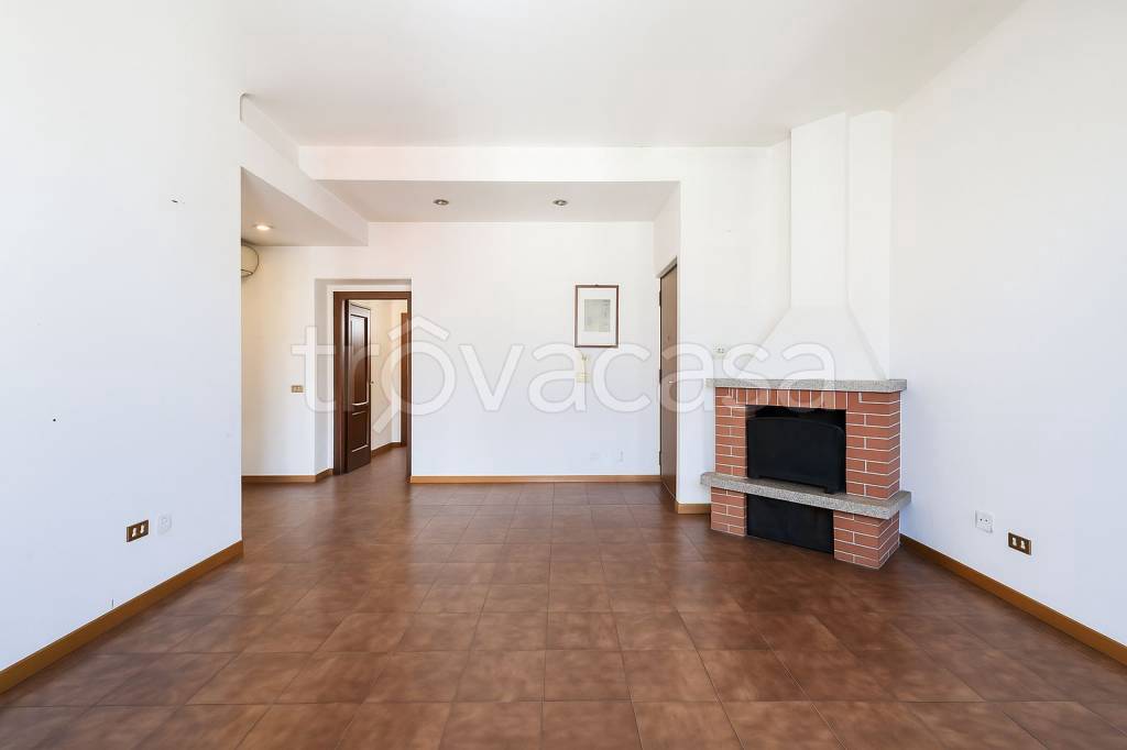 appartamento in vendita a Milano in zona Isola