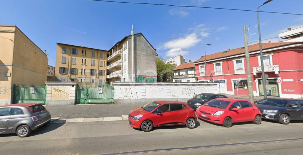 locale di sgombero in vendita a Milano in zona Vigentino
