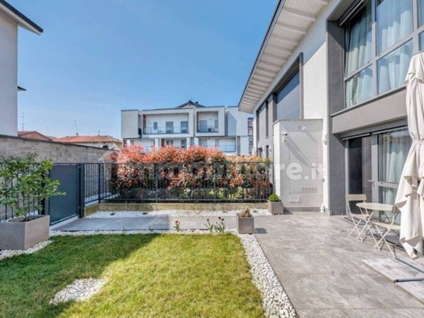 casa indipendente in vendita a Milano in zona Turro
