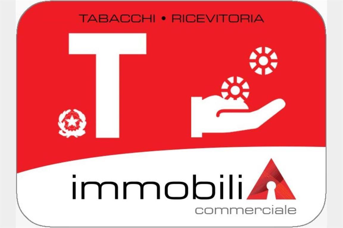 negozio in vendita a Milano in zona Trenno