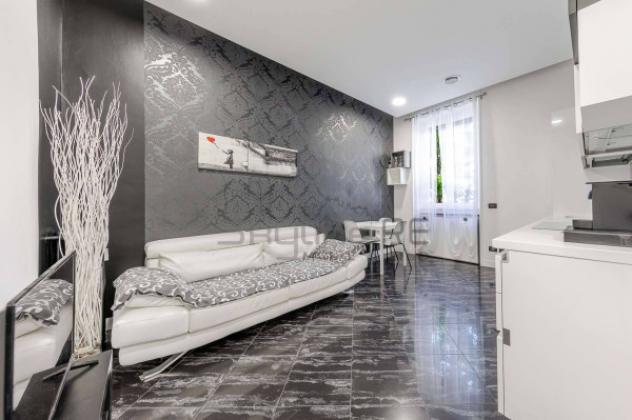 appartamento in vendita a Milano in zona Lambrate