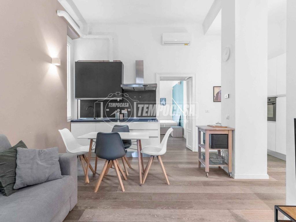 appartamento in vendita a Milano in zona Morivione