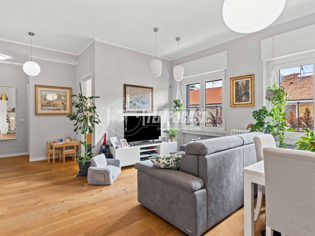 appartamento in vendita a Milano in zona Città Studi