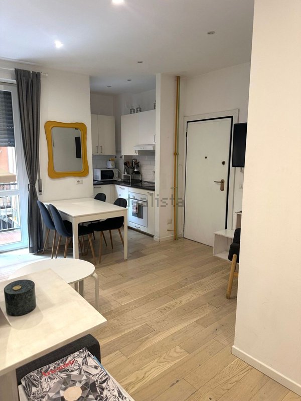 appartamento in vendita a Milano in zona Solari