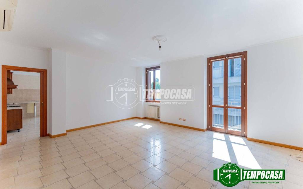 appartamento in vendita a Milano in zona Segnano