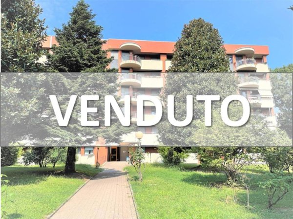 appartamento in vendita a Milano in zona Quinto Romano