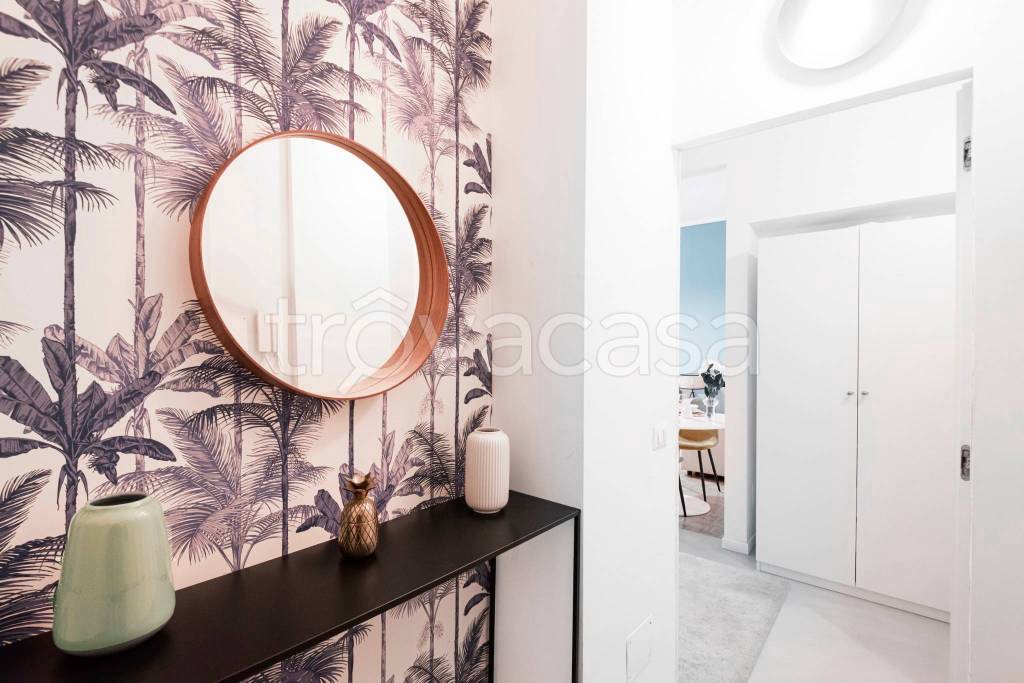 appartamento in vendita a Milano in zona Guastalla