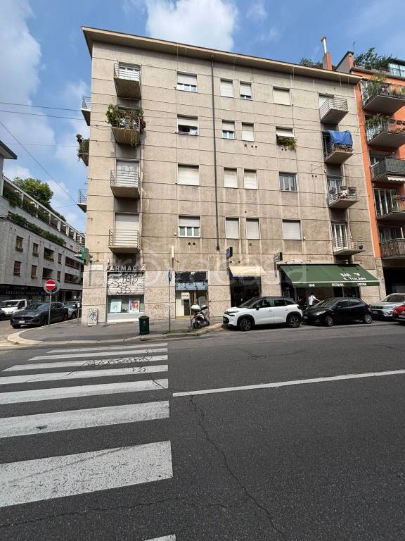 negozio in vendita a Milano in zona Porta Venezia