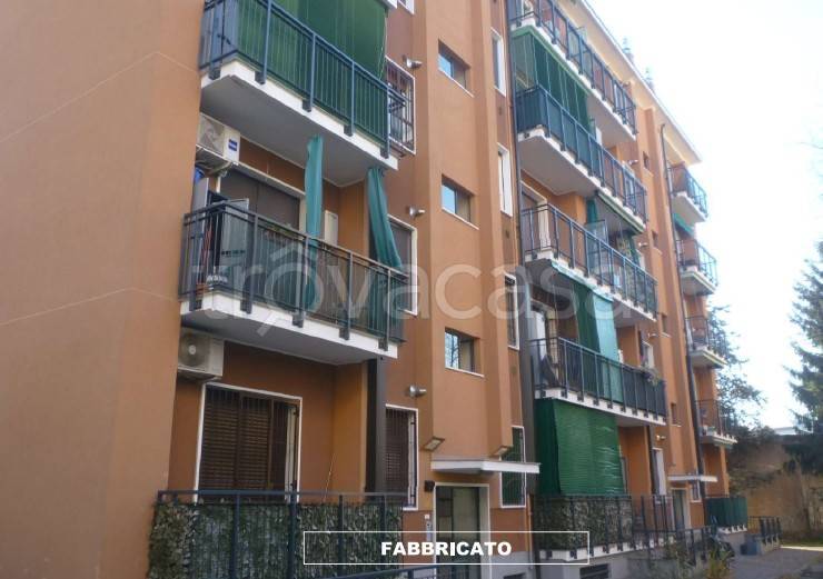appartamento in vendita a Milano in zona Crescenzago