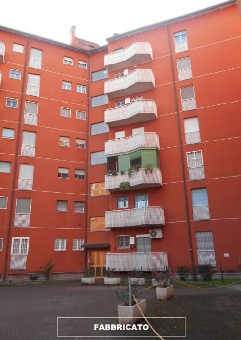 appartamento in vendita a Milano in zona Piazzale Lodi