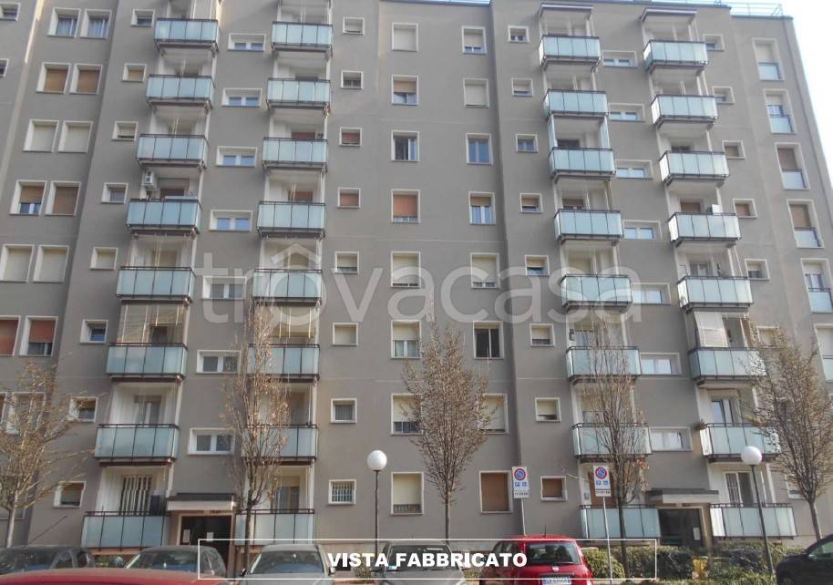 appartamento in vendita a Milano in zona Quarto Oggiaro