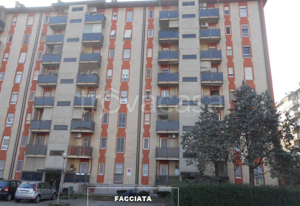 appartamento in vendita a Milano in zona Gallaratese