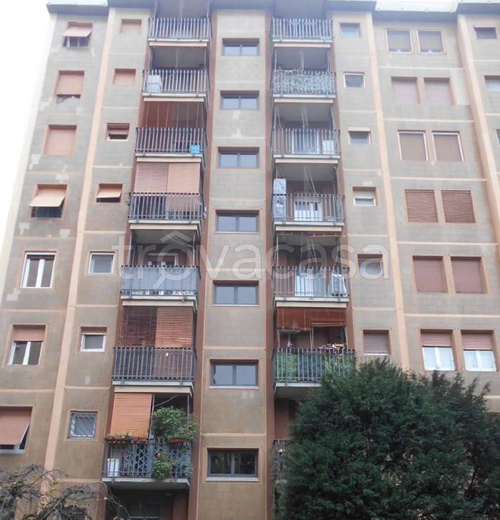 appartamento in vendita a Milano in zona Gallaratese