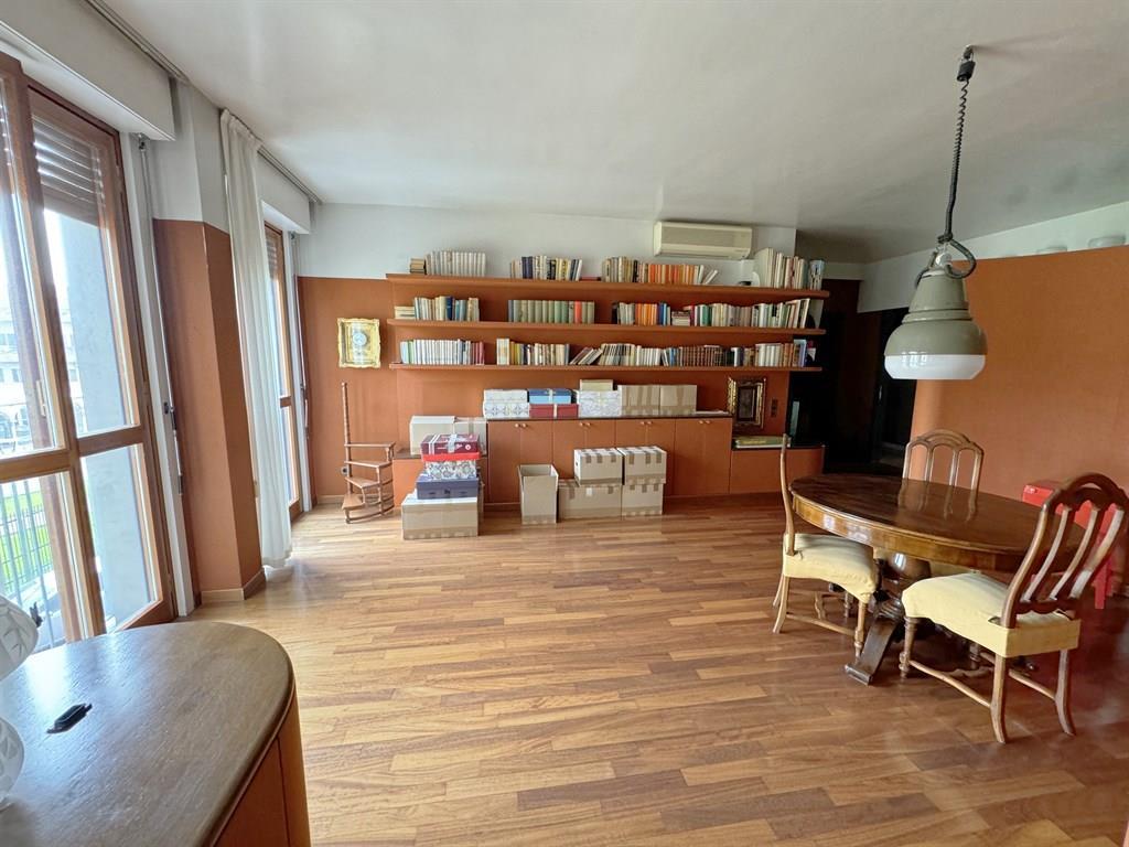appartamento in vendita a Milano in zona Isola