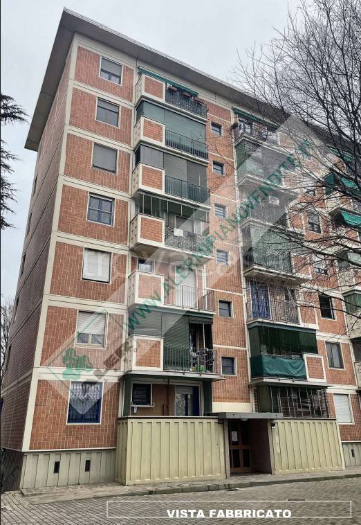 appartamento in vendita a Milano in zona Quartiere degli Olmi