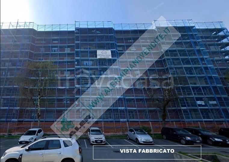 appartamento in vendita a Milano in zona Quartiere degli Olmi