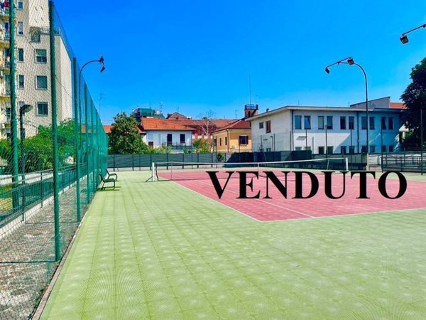 appartamento in vendita a Milano in zona Baggio